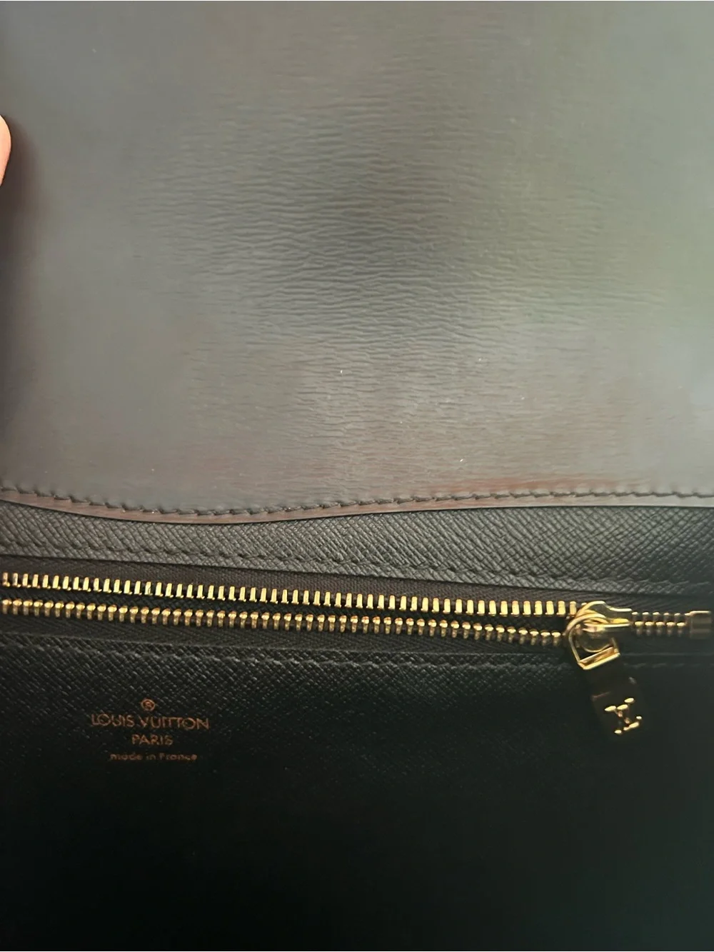 Louis Vuitton authentic pre